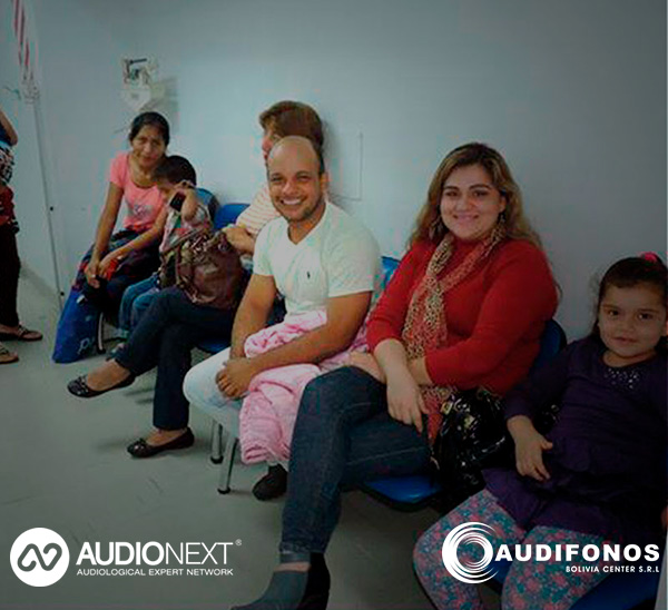 2ª Jornadas pediatricas de perdida auditiva y microtias en Bolivia-4